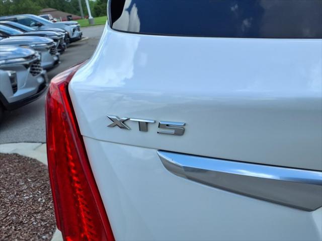 used 2017 Cadillac XT5 car, priced at $16,995