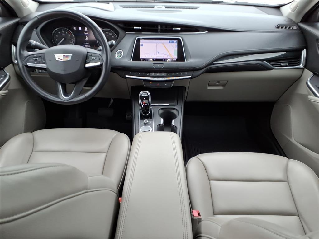 used 2020 Cadillac XT4 car, priced at $21,620