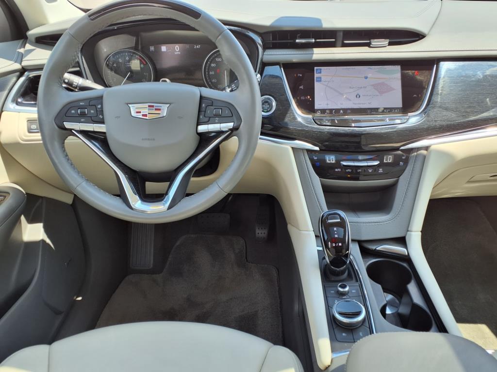 used 2023 Cadillac XT6 car, priced at $48,995
