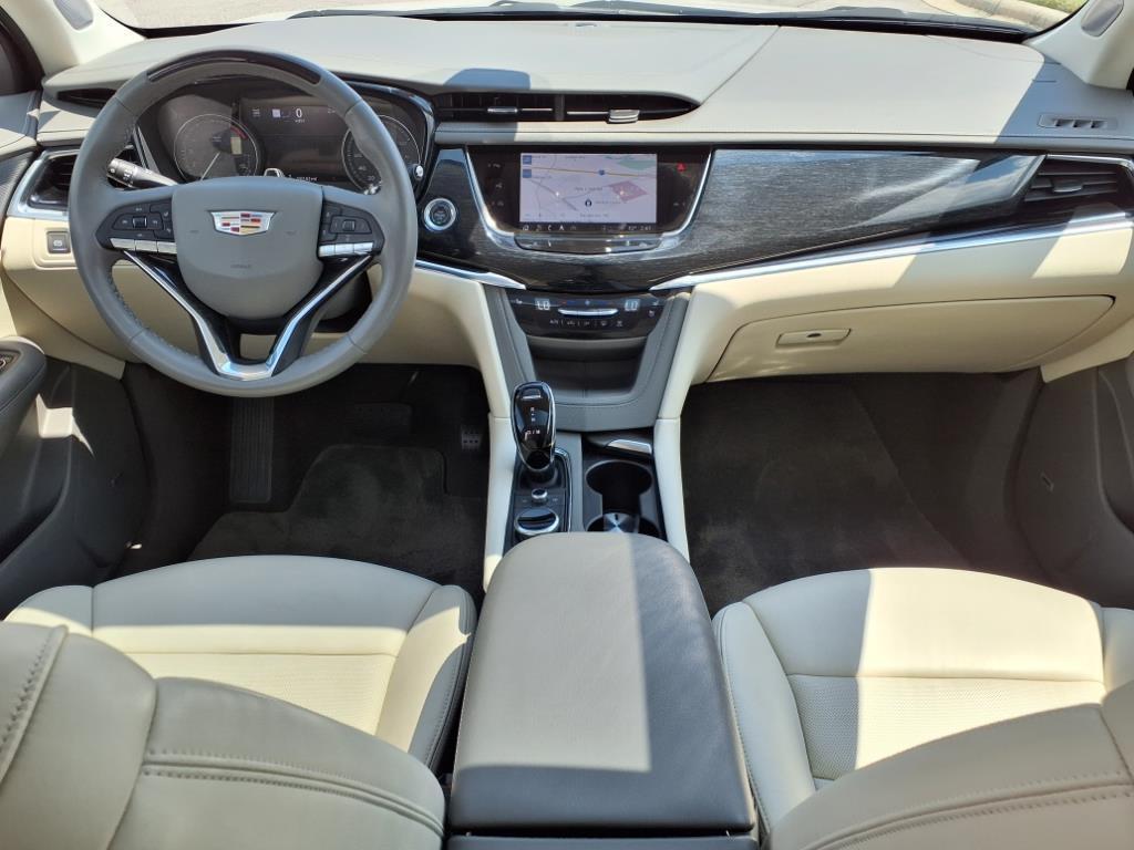 used 2023 Cadillac XT6 car, priced at $48,995