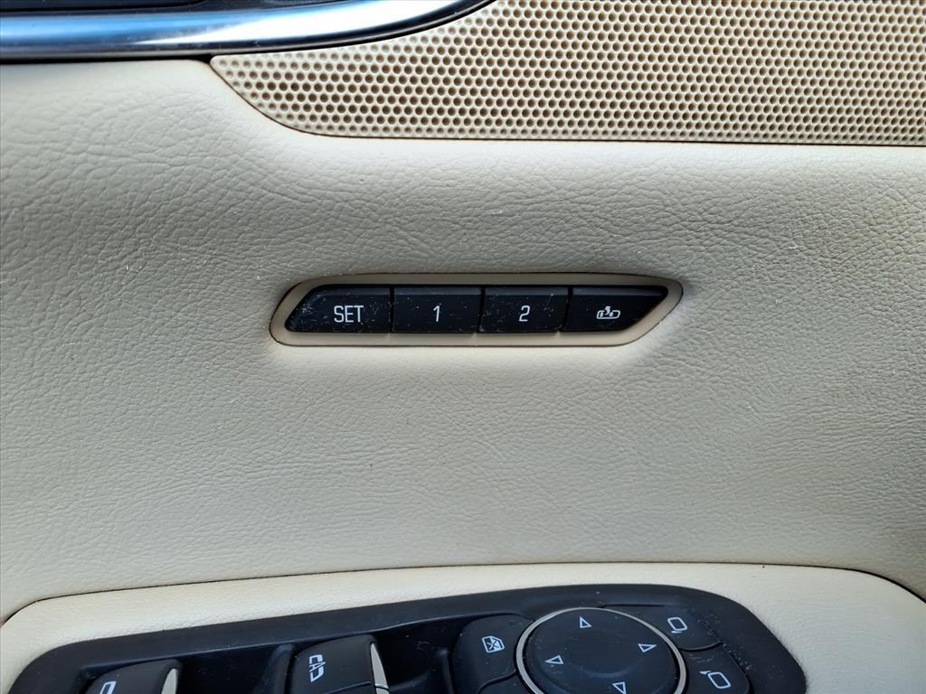 used 2017 Cadillac XT5 car, priced at $19,790