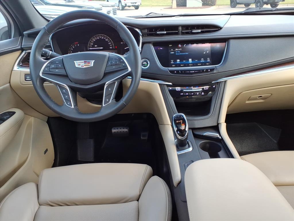 used 2017 Cadillac XT5 car, priced at $19,790