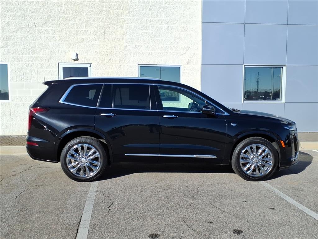 used 2022 Cadillac XT6 car, priced at $36,493