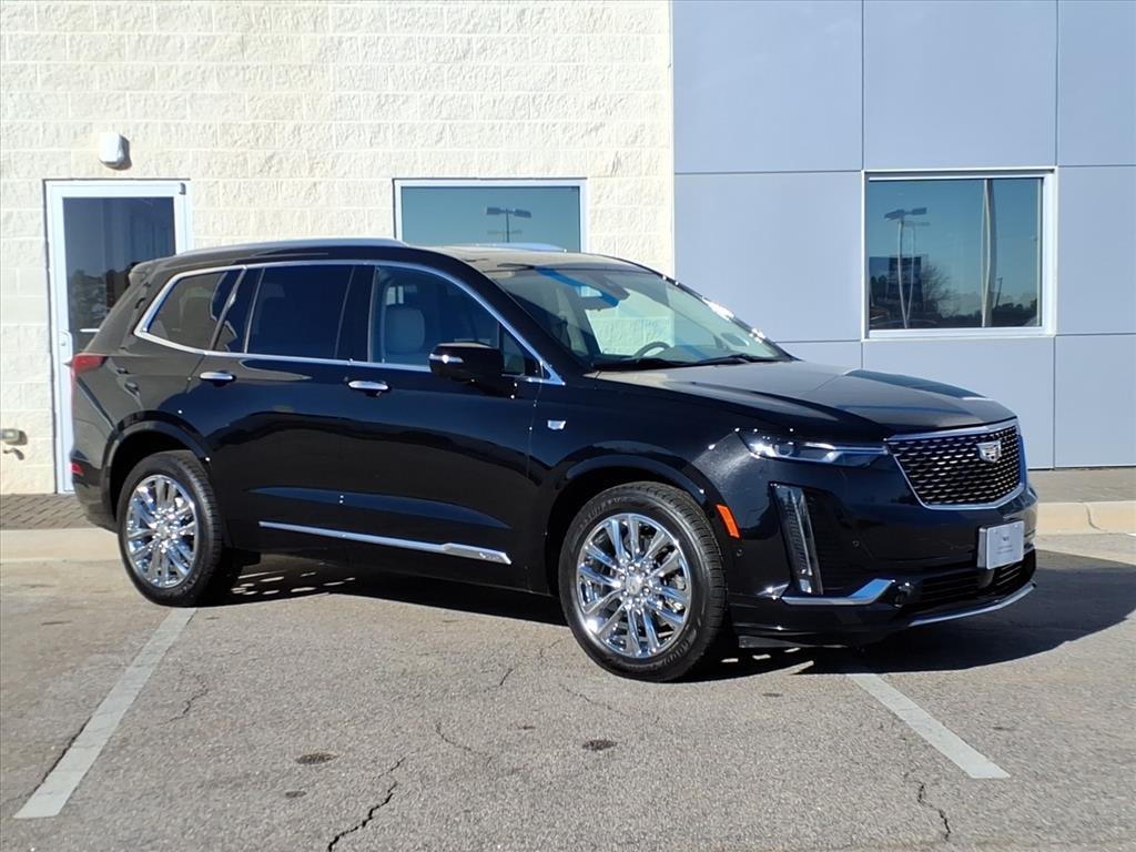 used 2022 Cadillac XT6 car, priced at $36,493