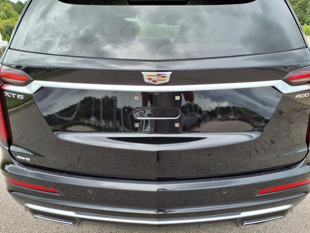 used 2022 Cadillac XT6 car, priced at $36,599