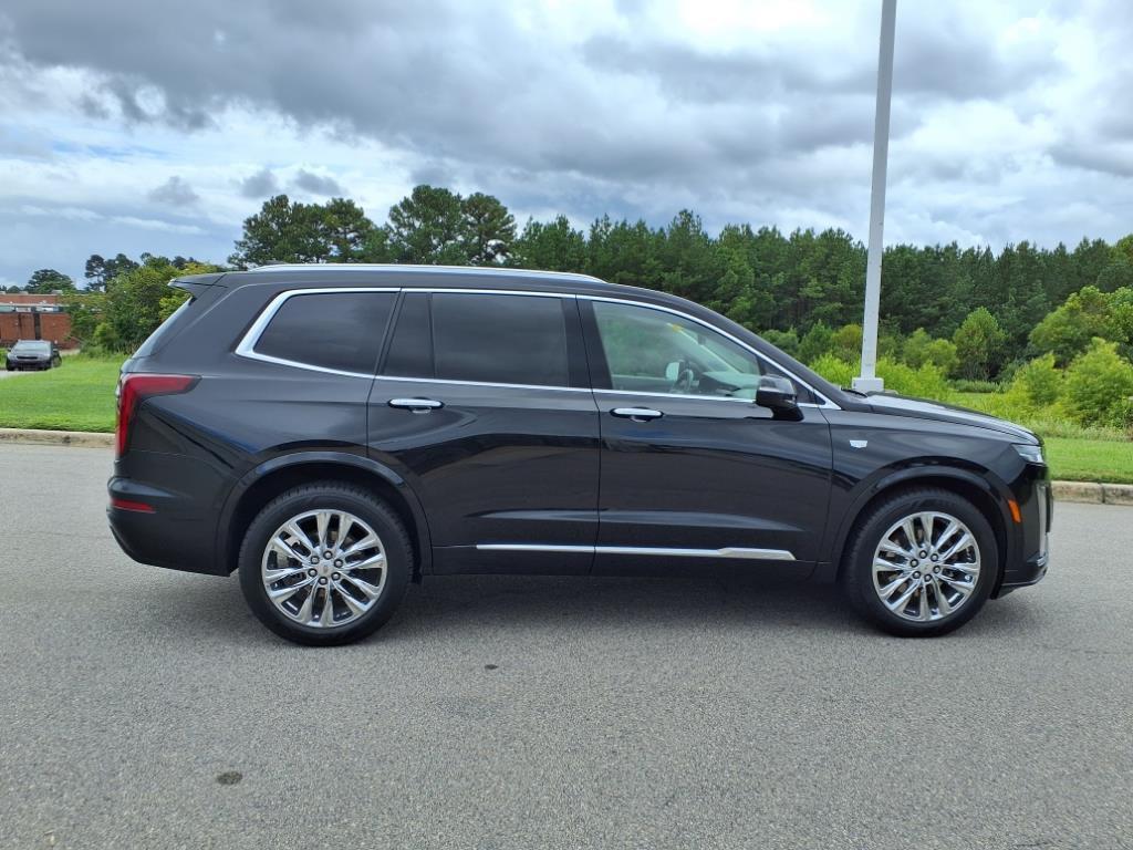 used 2022 Cadillac XT6 car, priced at $36,599