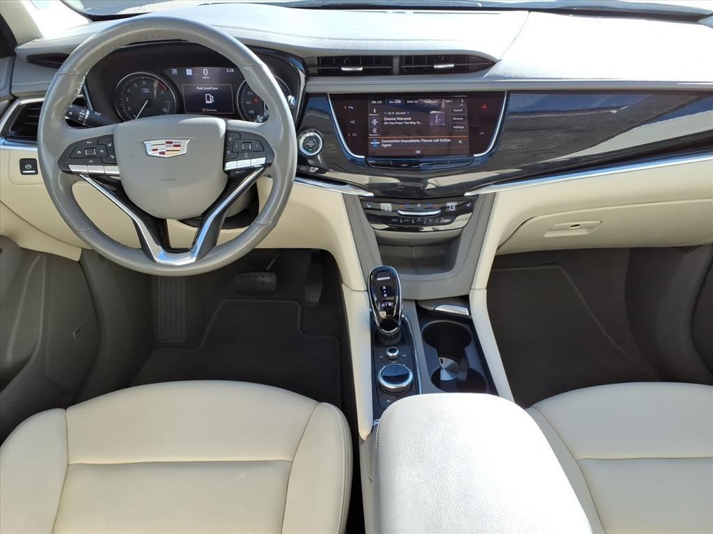 used 2022 Cadillac XT6 car, priced at $36,493