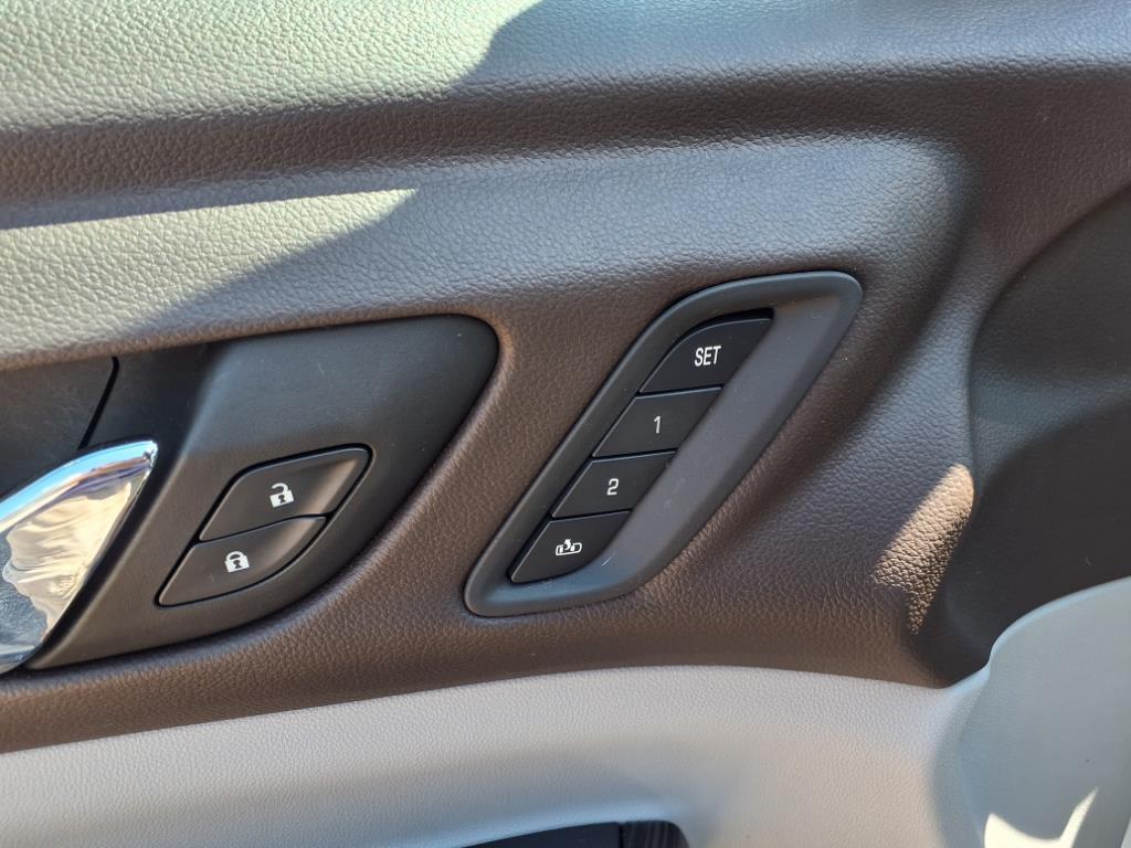 used 2022 GMC Acadia car, priced at $26,975