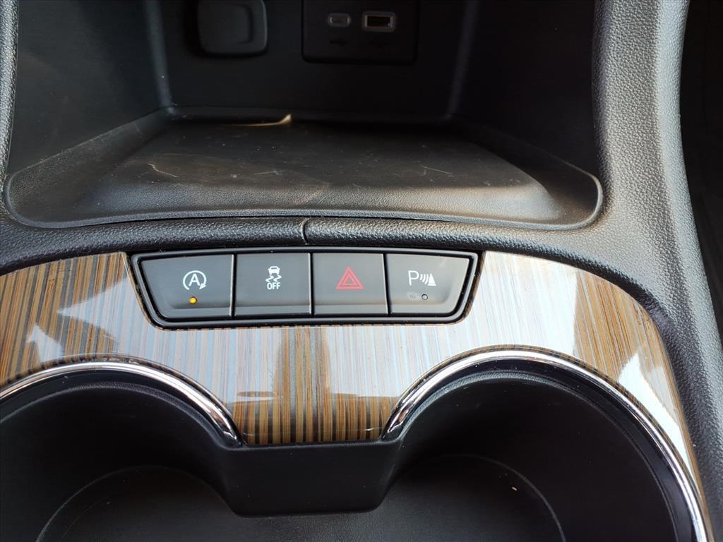 used 2022 GMC Acadia car, priced at $26,995