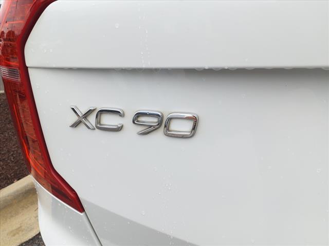 used 2022 Volvo XC90 car, priced at $32,924