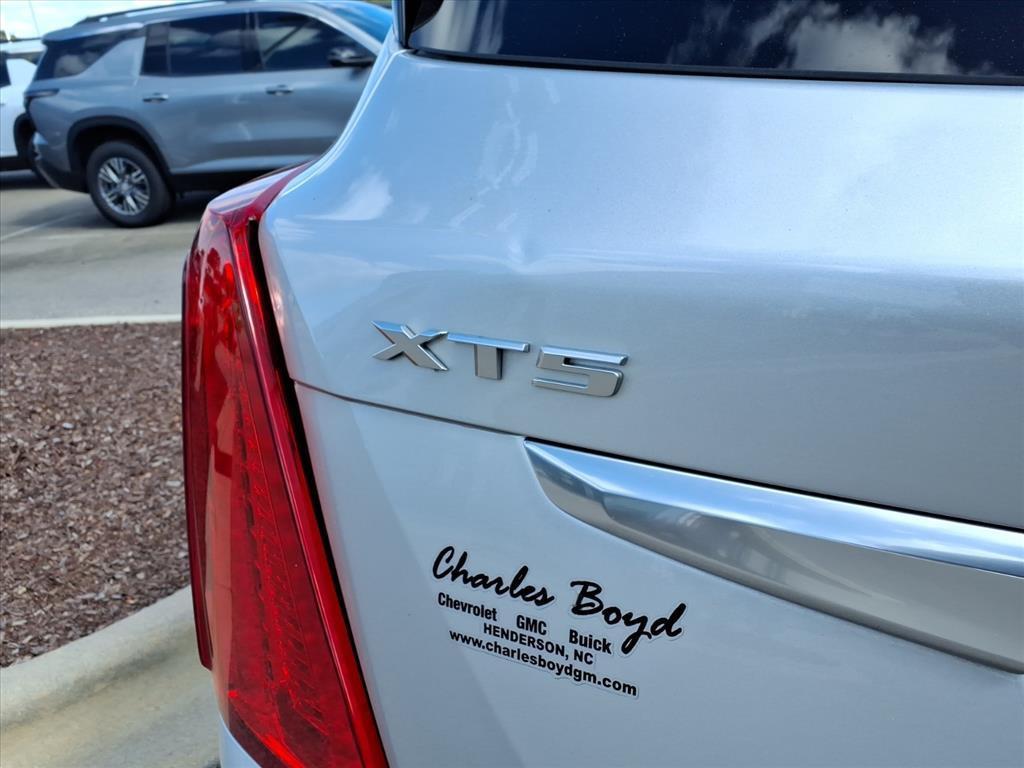 used 2019 Cadillac XT5 car, priced at $20,804