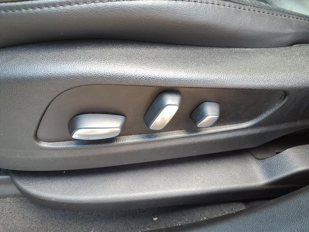 used 2019 Cadillac XT5 car, priced at $20,804