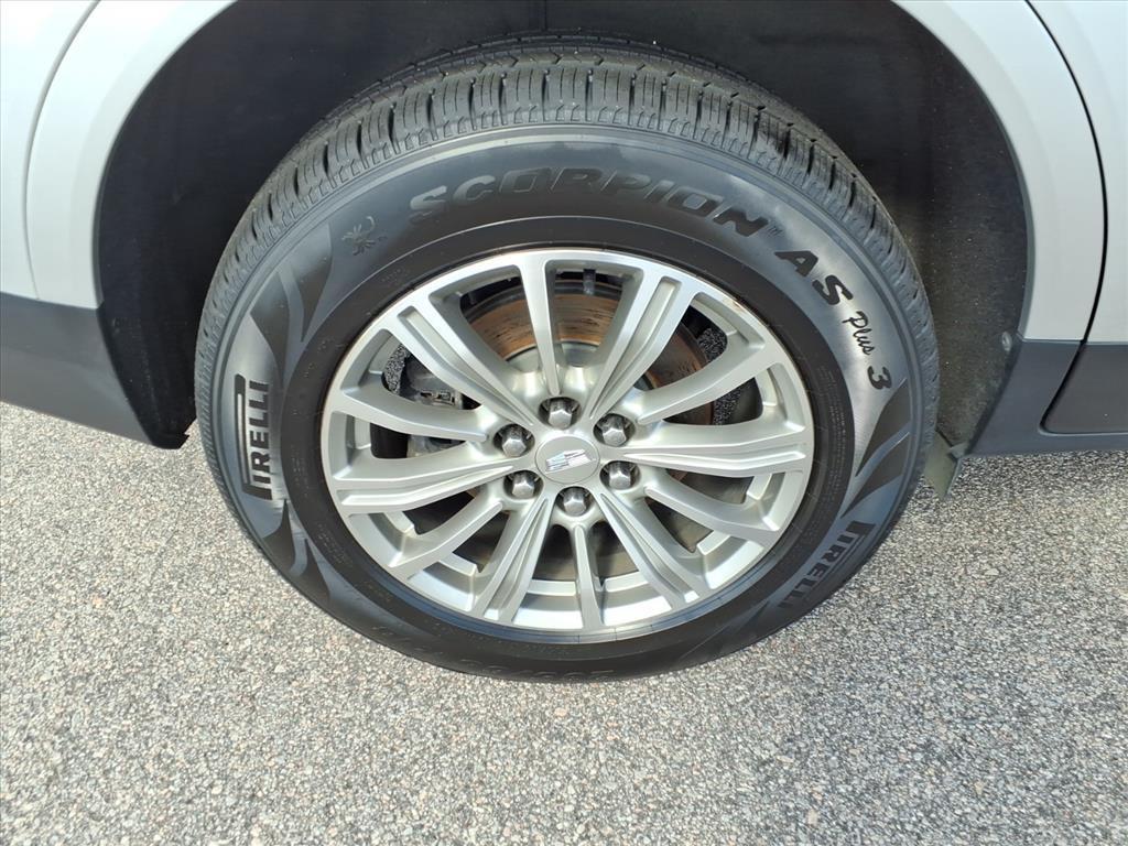 used 2019 Cadillac XT5 car, priced at $20,804