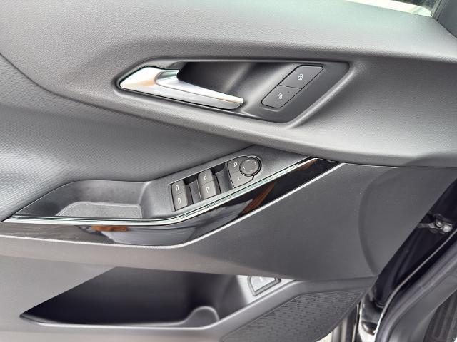 new 2026 Chevrolet Equinox car, priced at $36,185