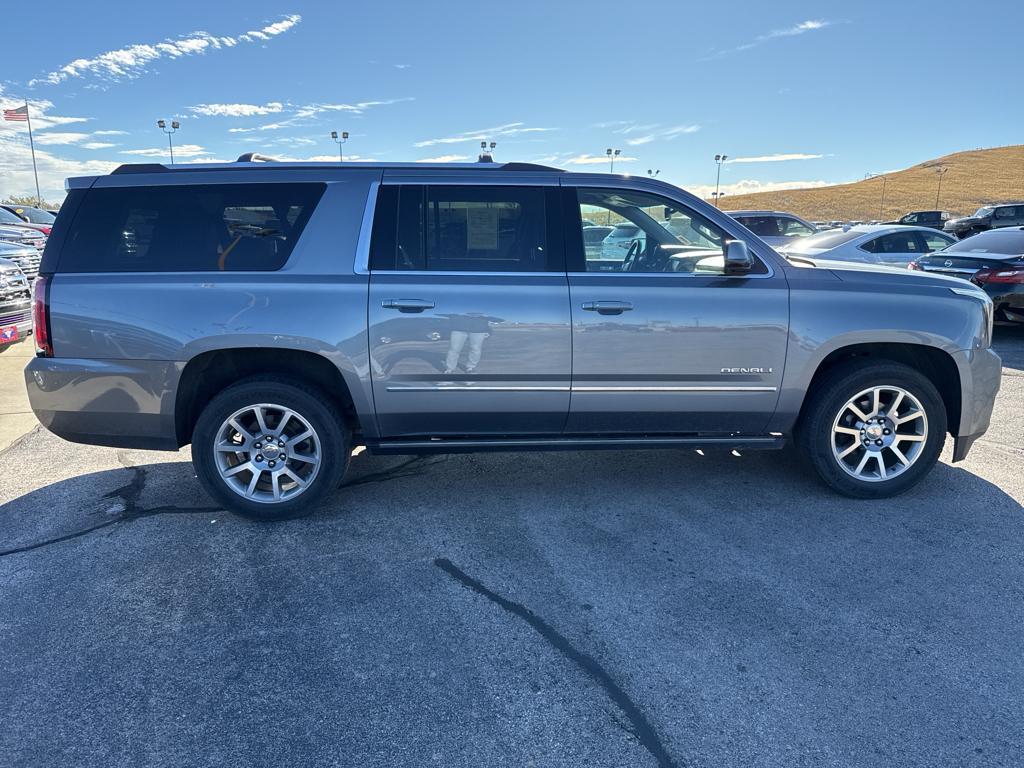 used 2020 GMC Yukon XL car, priced at $37,495