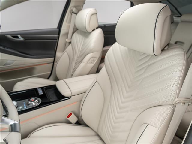 new 2025 Genesis G80 car, priced at $69,401