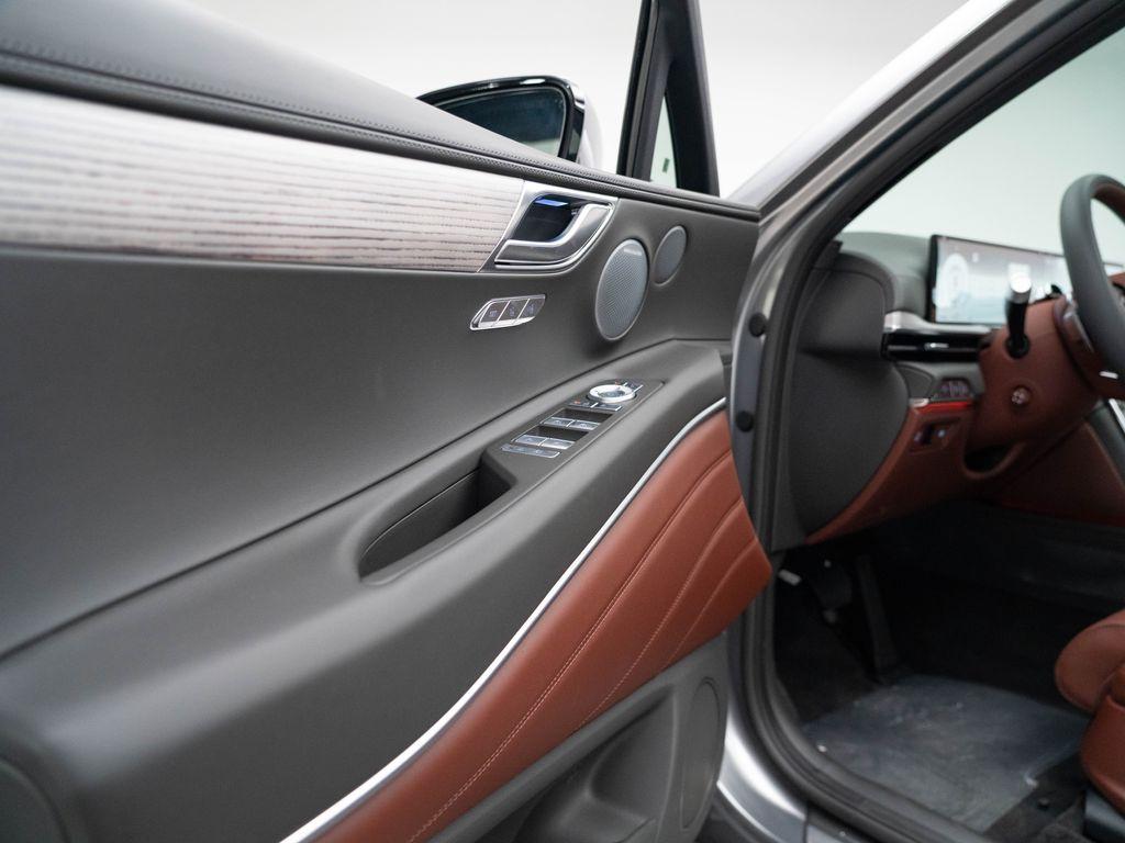 new 2025 Genesis GV80 car, priced at $81,900