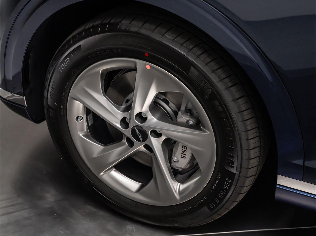 new 2026 Genesis GV70 car, priced at $59,550