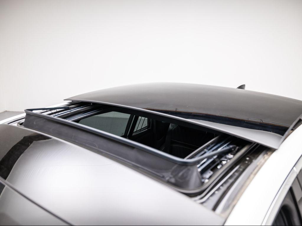 new 2026 Genesis G90 car, priced at $105,145