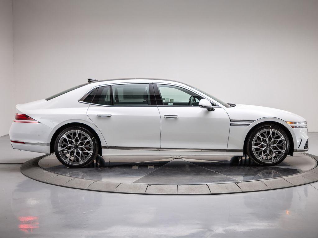 new 2026 Genesis G90 car, priced at $105,145
