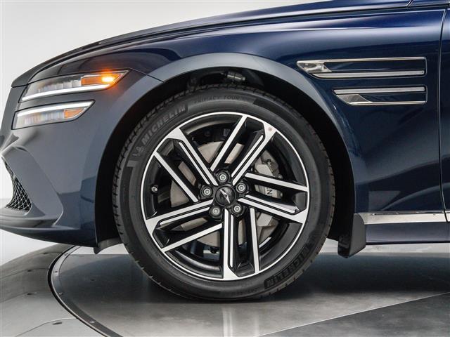 new 2025 Genesis G80 car, priced at $62,067