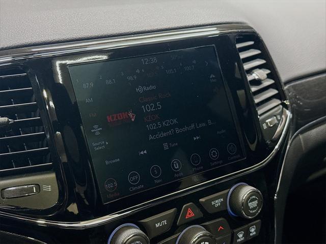 used 2020 Jeep Grand Cherokee car, priced at $31,219