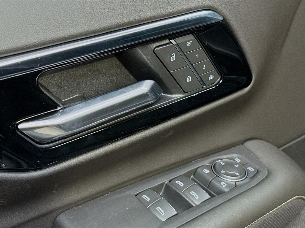 new 2025 Chevrolet Suburban car, priced at $86,855