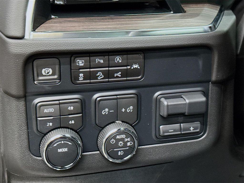 new 2025 Chevrolet Tahoe car, priced at $76,690