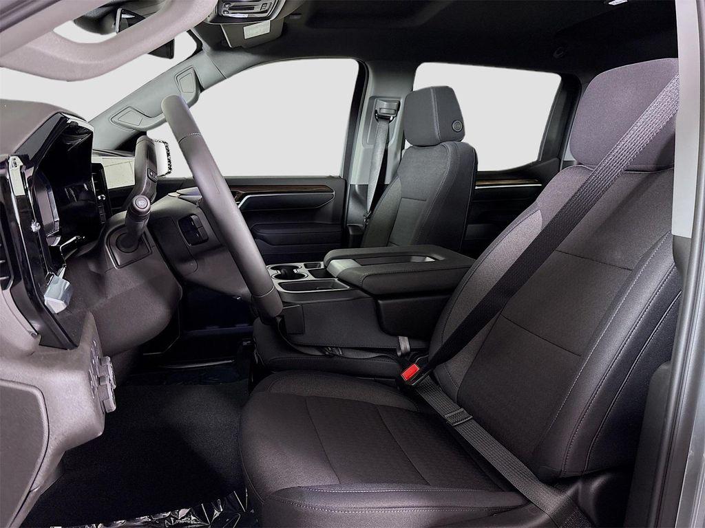new 2025 Chevrolet Silverado 1500 car, priced at $53,620