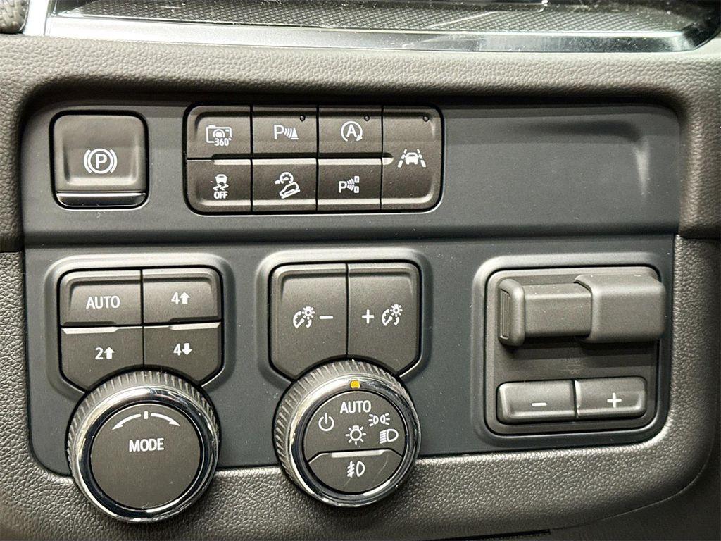new 2026 Chevrolet Suburban car, priced at $80,610