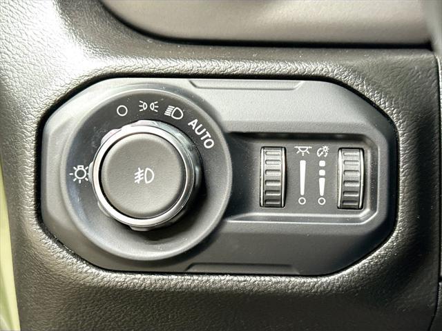used 2022 Jeep Wrangler Unlimited car, priced at $27,383