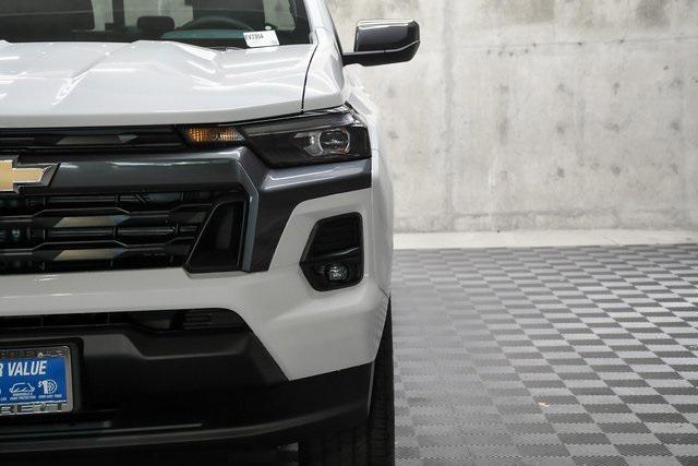 new 2024 Chevrolet Colorado car, priced at $40,290