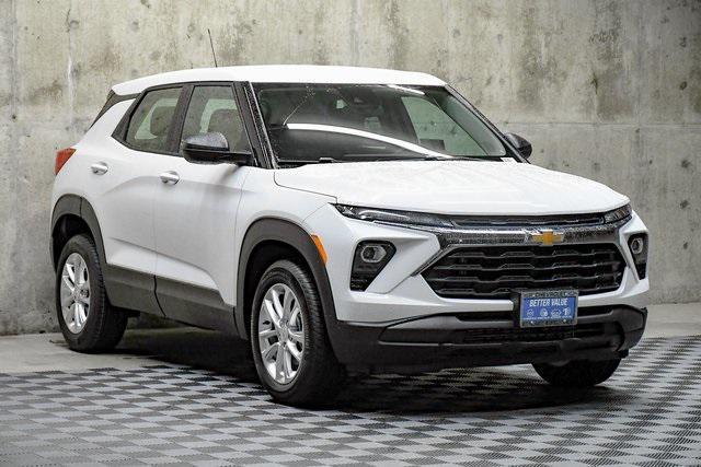 new 2025 Chevrolet TrailBlazer car, priced at $26,195