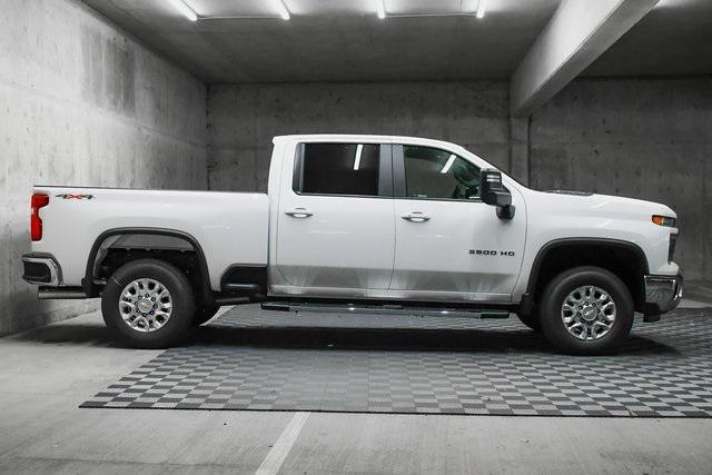 new 2024 Chevrolet Silverado 3500 car