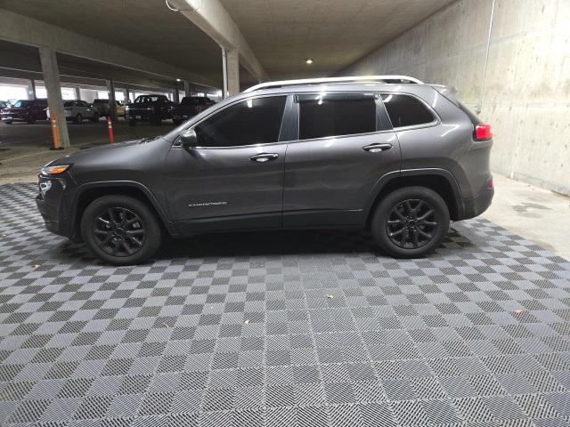 used 2016 Jeep Cherokee car, priced at $12,991