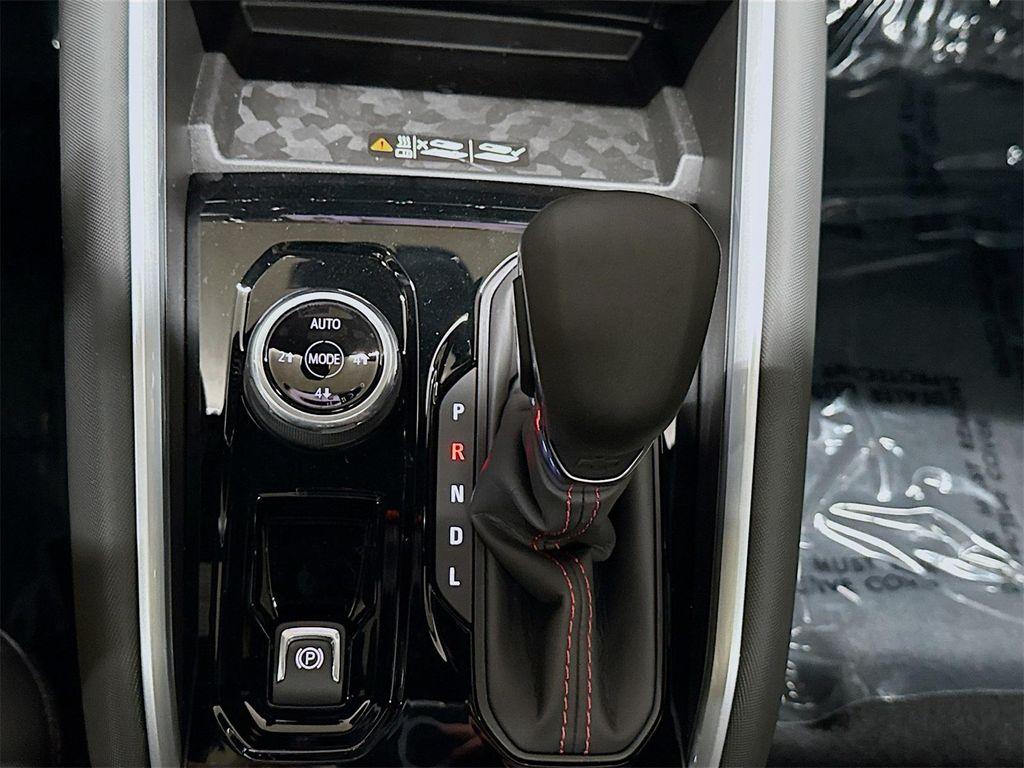 new 2025 Chevrolet Colorado car, priced at $52,820