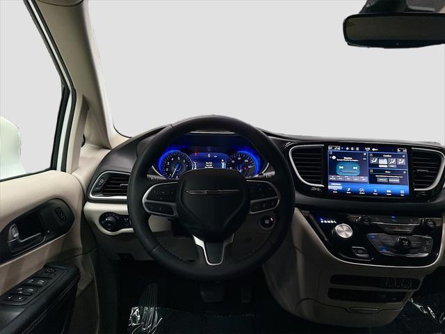 used 2022 Chrysler Pacifica car, priced at $21,736