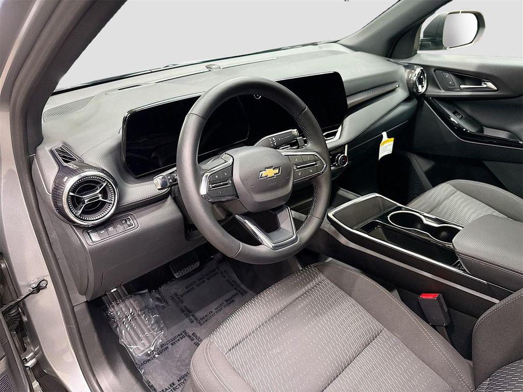 new 2025 Chevrolet Equinox car, priced at $33,490