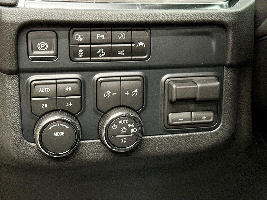 new 2026 Chevrolet Suburban car, priced at $95,100
