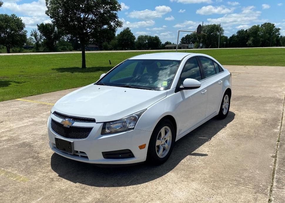 used 2014 Chevrolet Cruze car, priced at $14,500