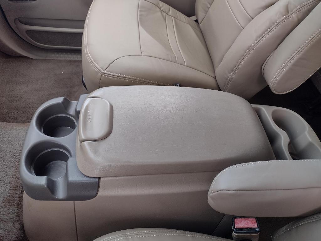 used 2001 Ford Excursion car, priced at $5,900