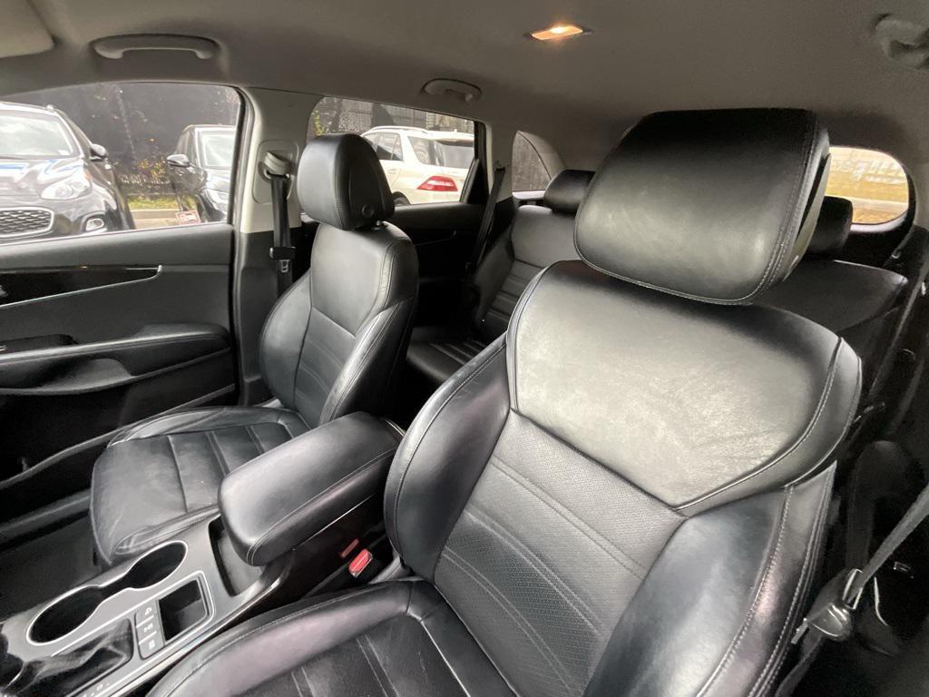used 2016 Kia Sorento car, priced at $11,111
