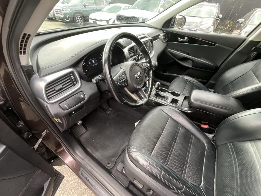 used 2016 Kia Sorento car, priced at $11,111