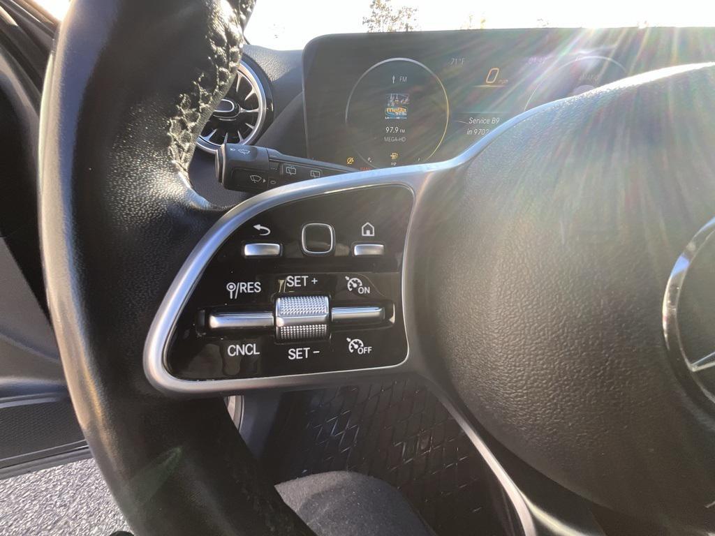 used 2022 Mercedes-Benz GLA 250 car, priced at $25,999