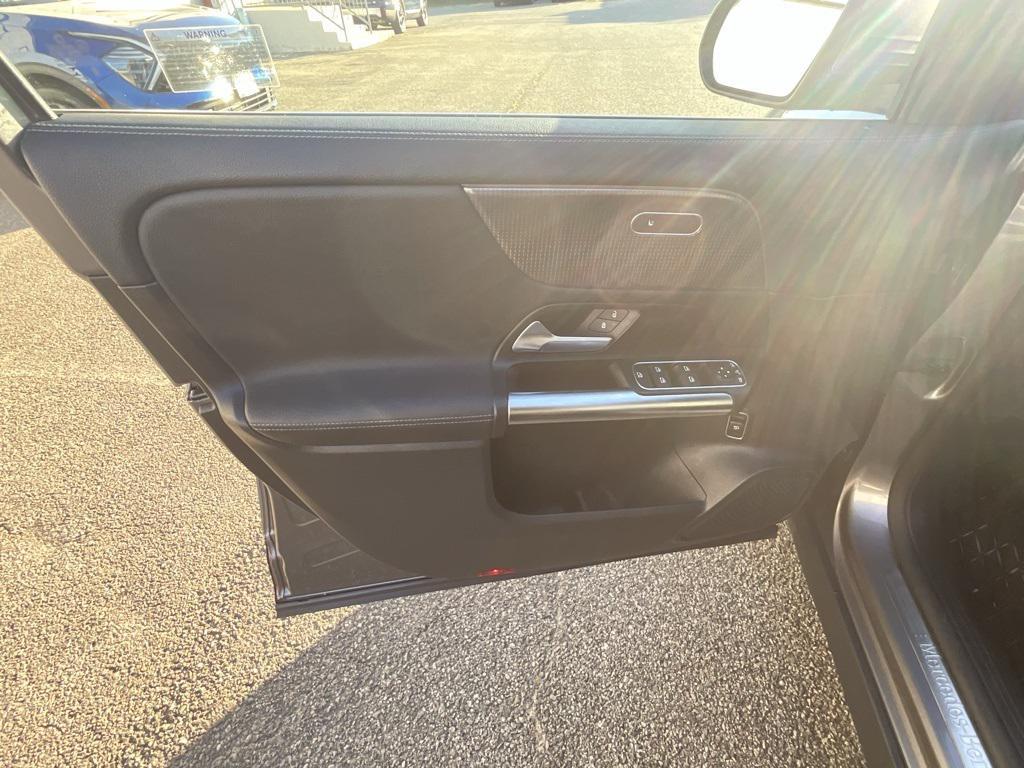 used 2022 Mercedes-Benz GLA 250 car, priced at $25,999