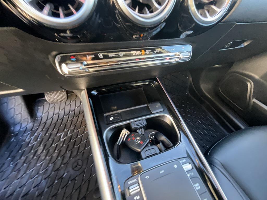 used 2022 Mercedes-Benz GLA 250 car, priced at $25,999