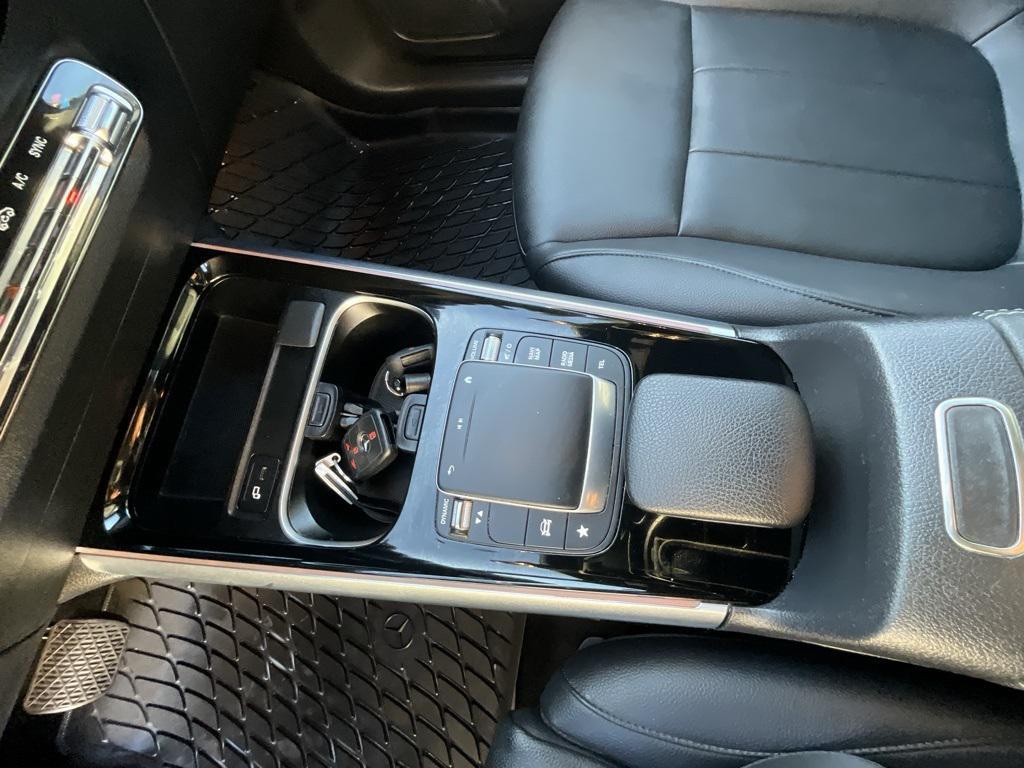used 2022 Mercedes-Benz GLA 250 car, priced at $25,999