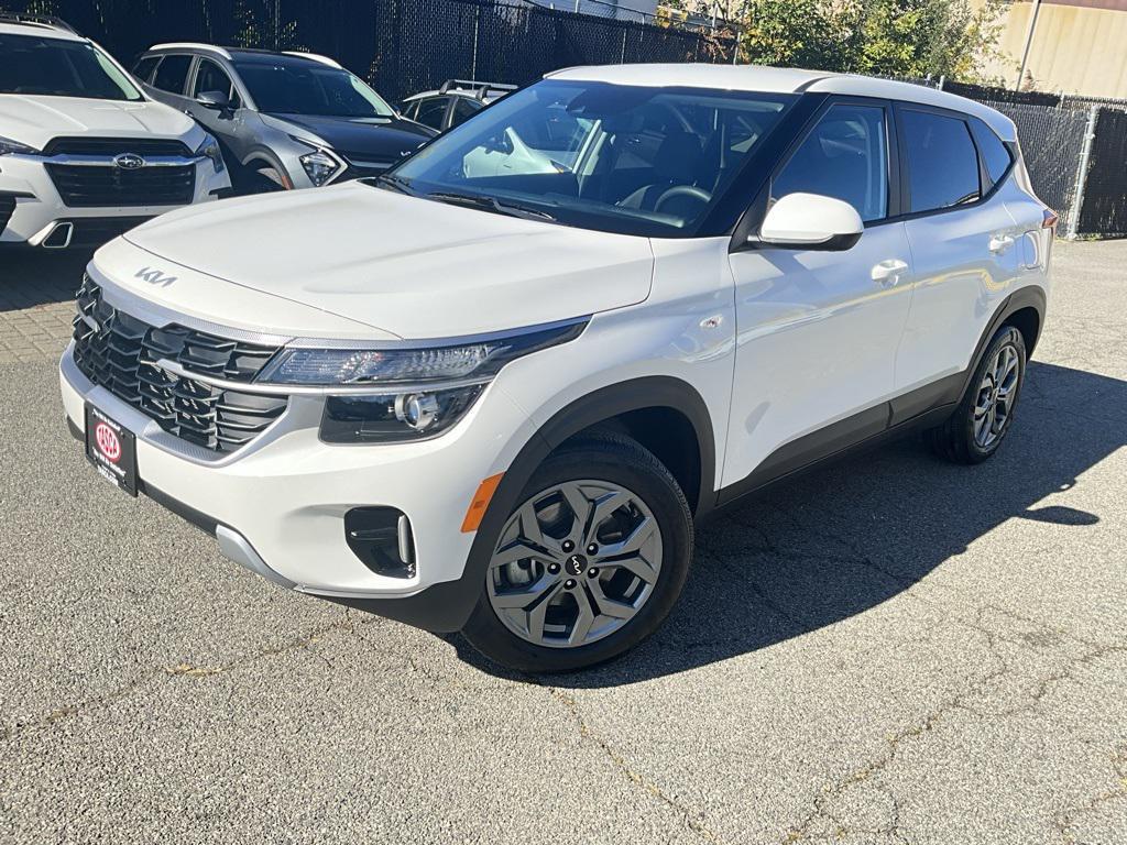 used 2025 Kia Seltos car, priced at $25,170