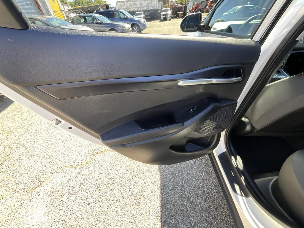 used 2025 Kia Seltos car, priced at $24,989