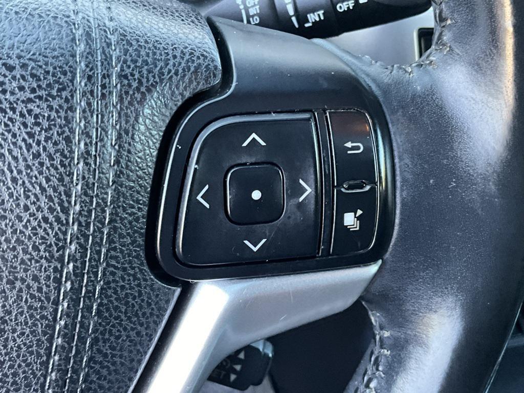 used 2015 Toyota Highlander car, priced at $17,900